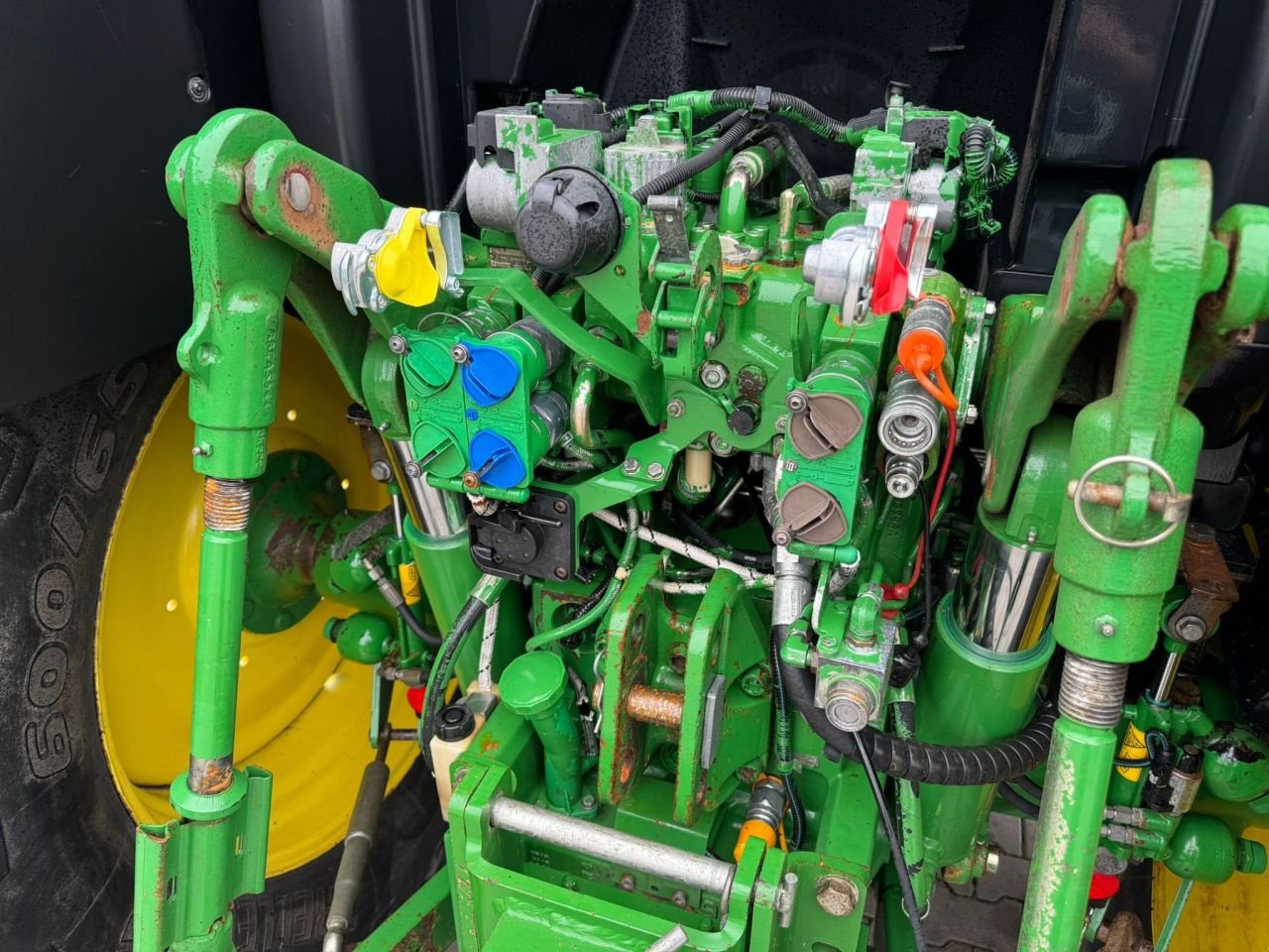 Traktor типа John Deere 6125R AP, Gebrauchtmaschine в Daarle (Фотография 8)