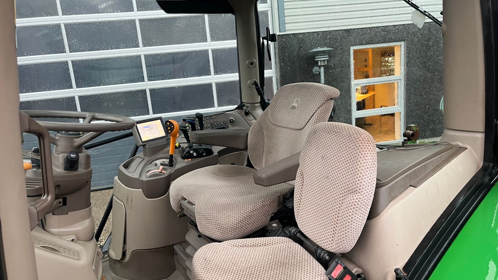 Traktor typu John Deere 6125R AutoQuad, Gebrauchtmaschine w Lintrup (Zdjęcie 5)