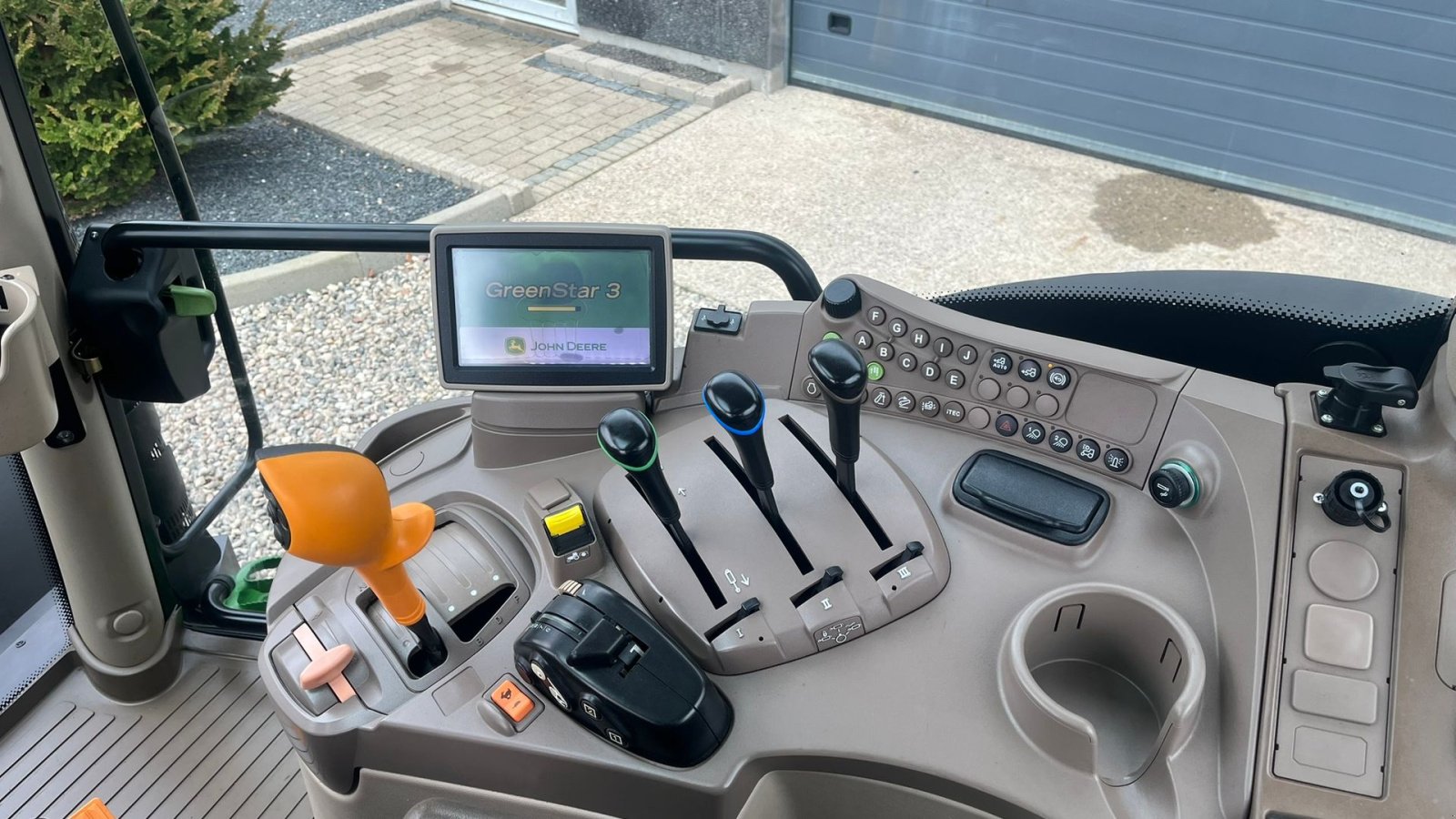 Traktor vrste John Deere 6125R AutoQuad, Gebrauchtmaschine v Lintrup (Slika 5)