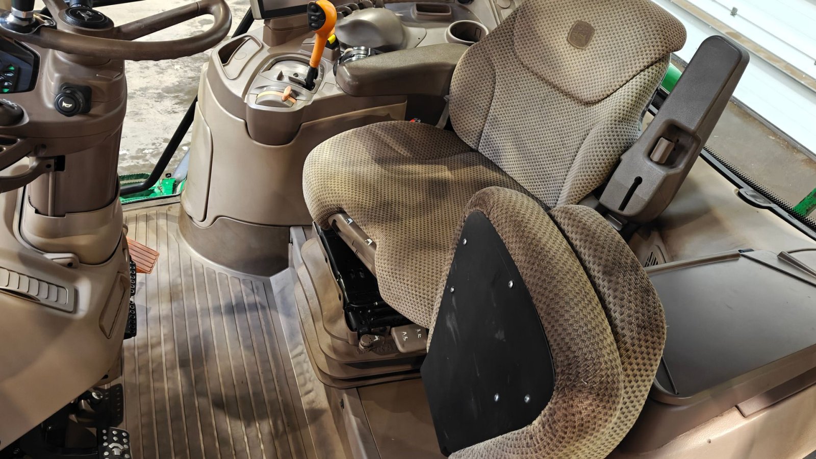 Traktor typu John Deere 6125R AutoQuad, Gebrauchtmaschine w Holstebro (Zdjęcie 5)