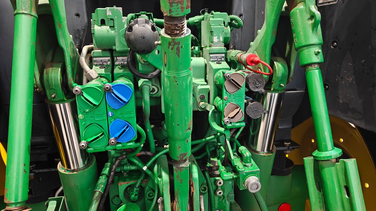 Traktor typu John Deere 6125R AutoQuad, Gebrauchtmaschine w Holstebro (Zdjęcie 17)