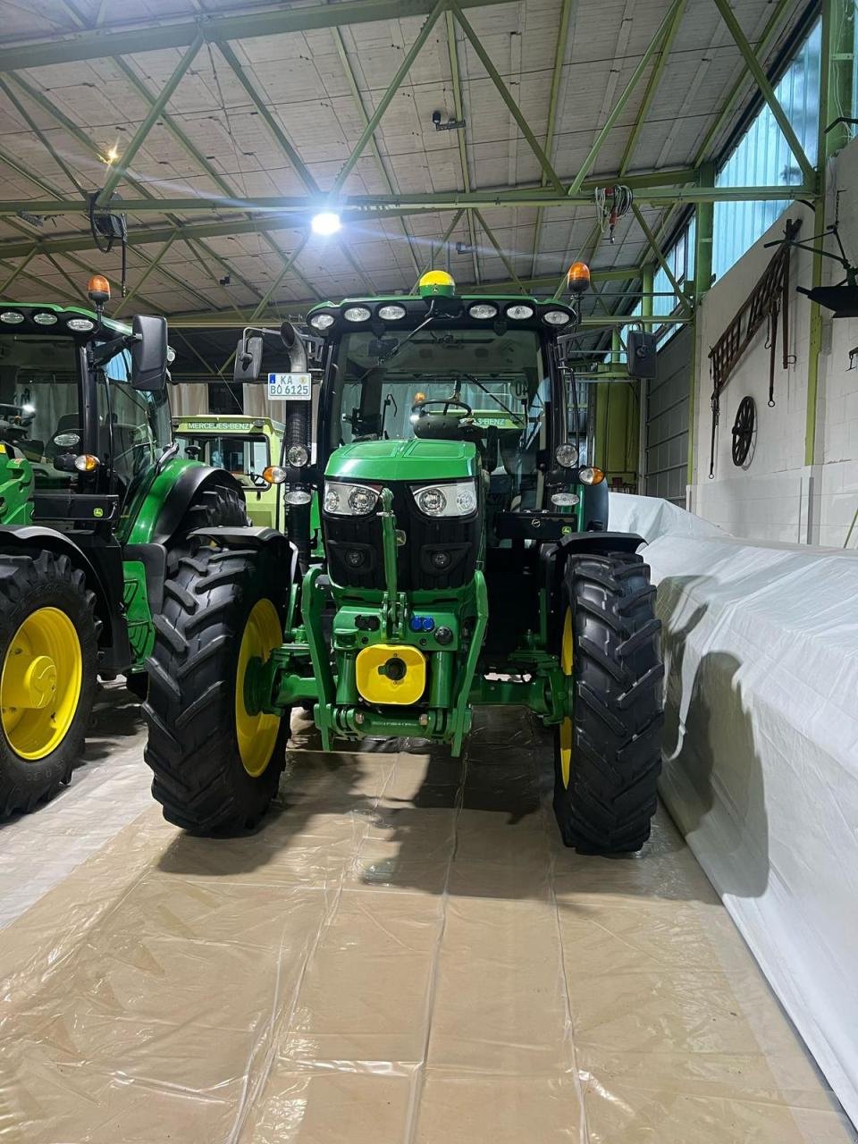 Traktor des Typs John Deere 6125R Ultimate, Gebrauchtmaschine in Niederkirchen (Bild 9)