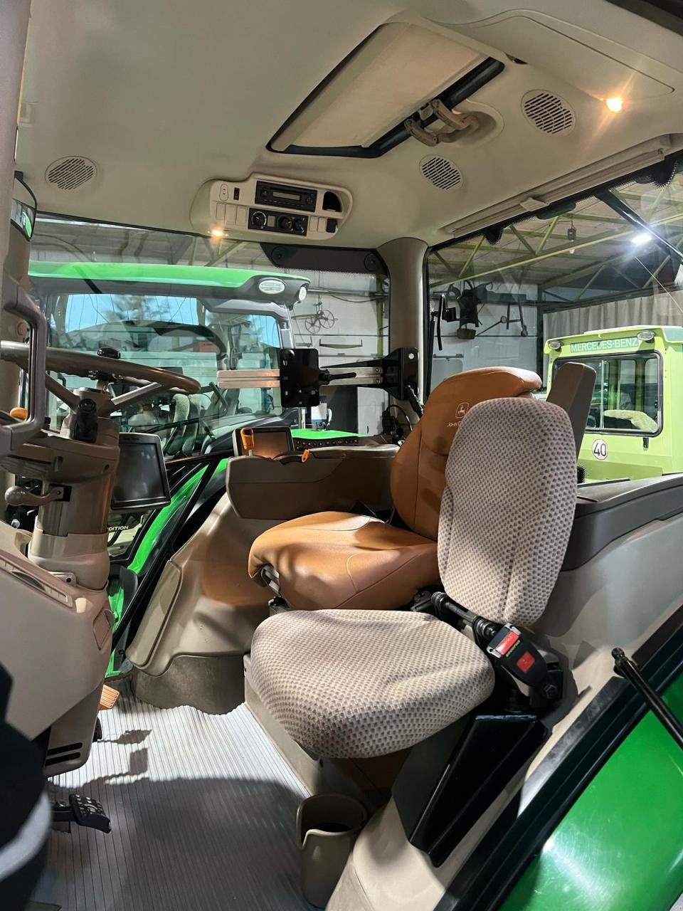 Traktor des Typs John Deere 6125R Ultimate, Gebrauchtmaschine in Niederkirchen (Bild 14)