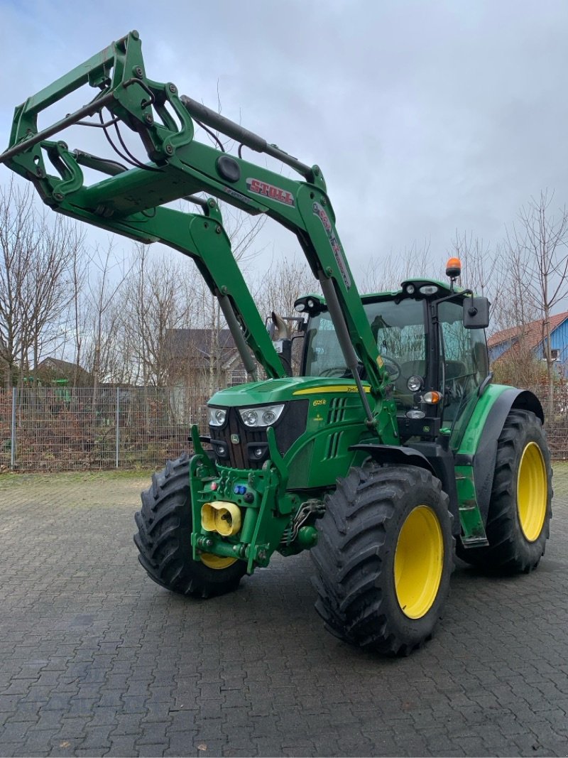 Traktor типа John Deere 6125R, Gebrauchtmaschine в Kandern-Tannenkirch (Фотография 1)