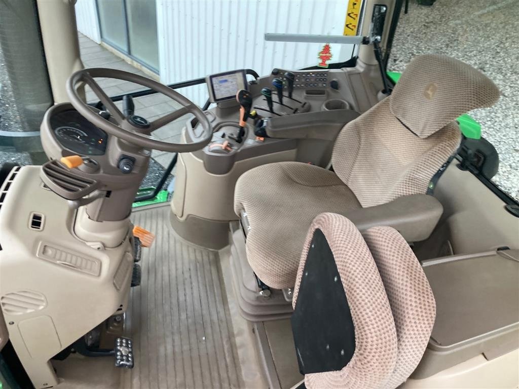 Traktor типа John Deere 6125R, Gebrauchtmaschine в Thorsø (Фотография 12)