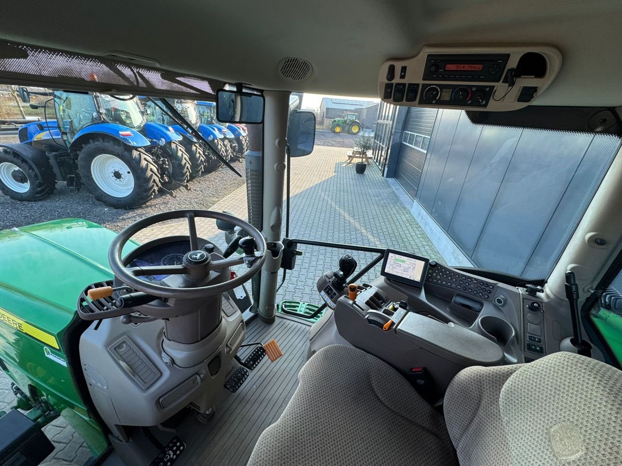 Traktor Türe ait John Deere 6125R, Gebrauchtmaschine içinde Daarle (resim 10)