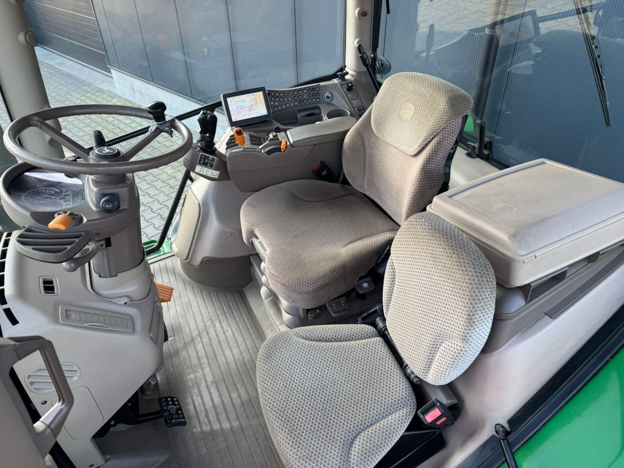 Traktor Türe ait John Deere 6125R, Gebrauchtmaschine içinde Daarle (resim 9)