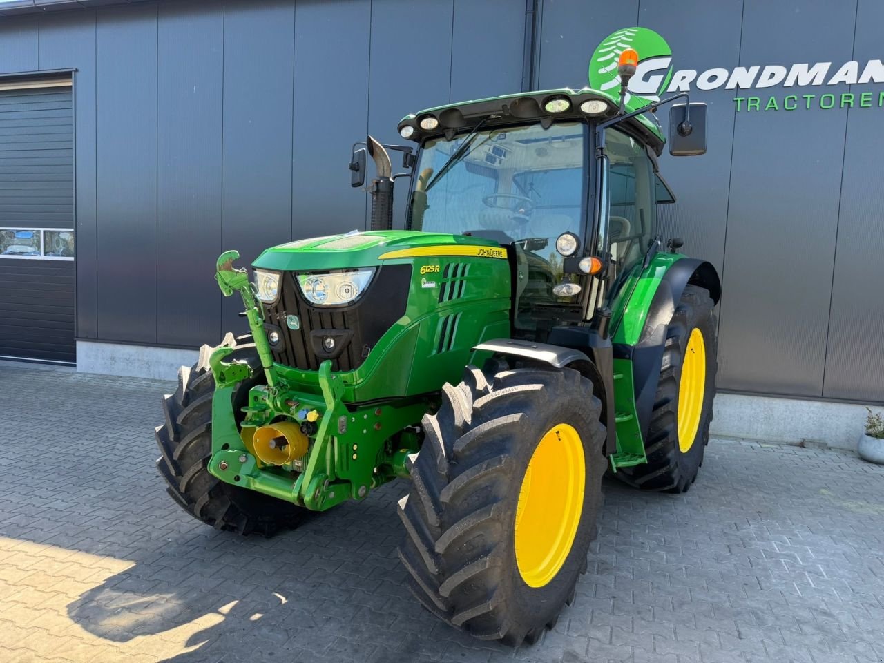 Traktor типа John Deere 6125R, Gebrauchtmaschine в Daarle (Фотография 1)