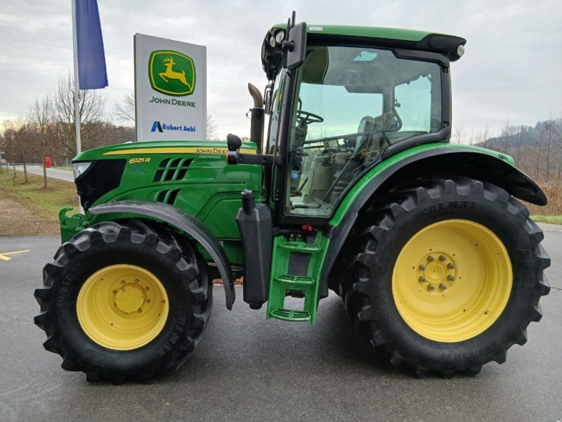 Traktor des Typs John Deere 6125R, Gebrauchtmaschine in Lengnau (Bild 1)