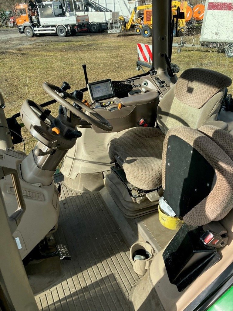 Traktor типа John Deere 6125R, Gebrauchtmaschine в Arbedo (Фотография 4)