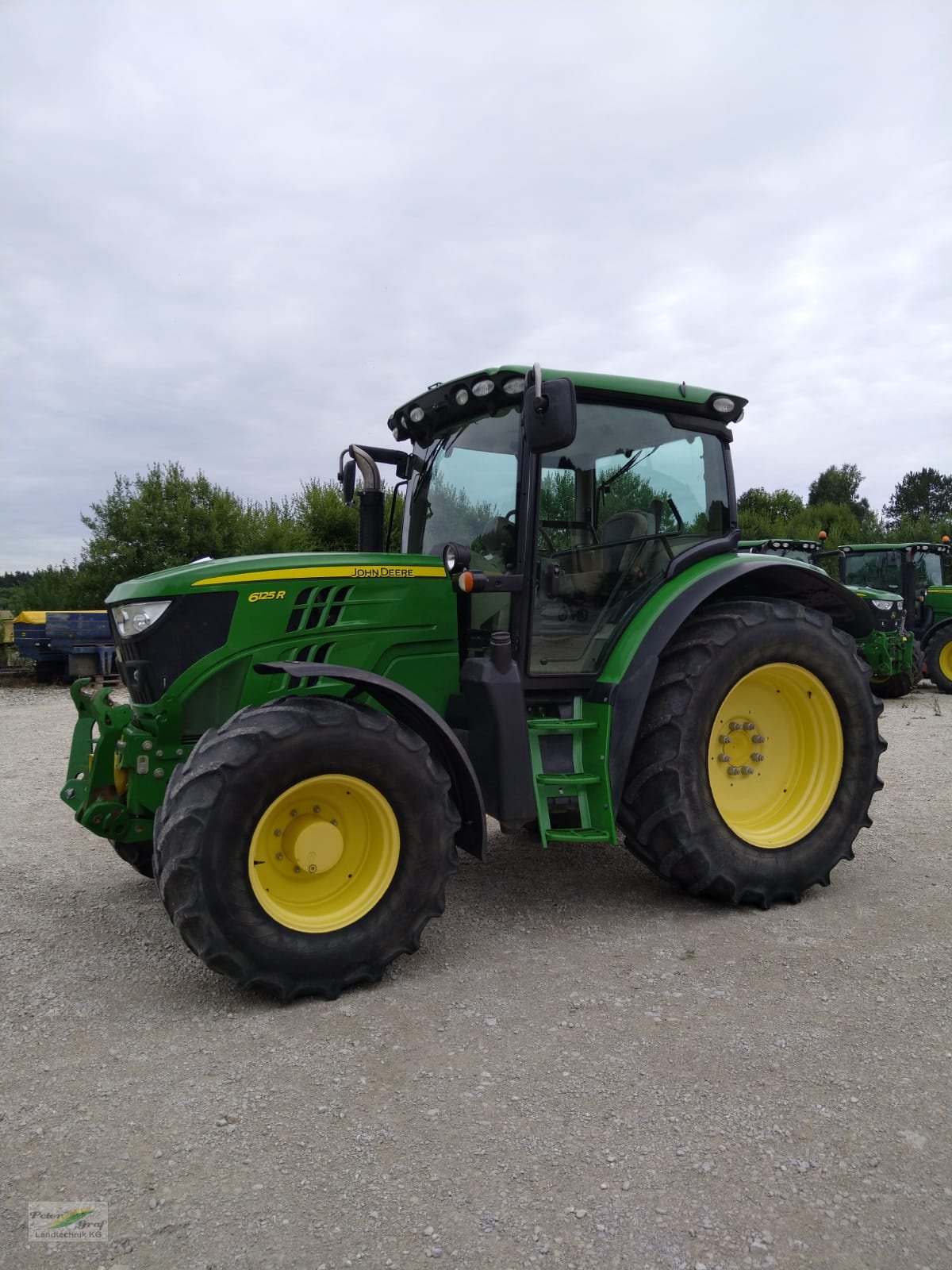 Traktor типа John Deere 6125R, Gebrauchtmaschine в Pegnitz-Bronn (Фотография 1)