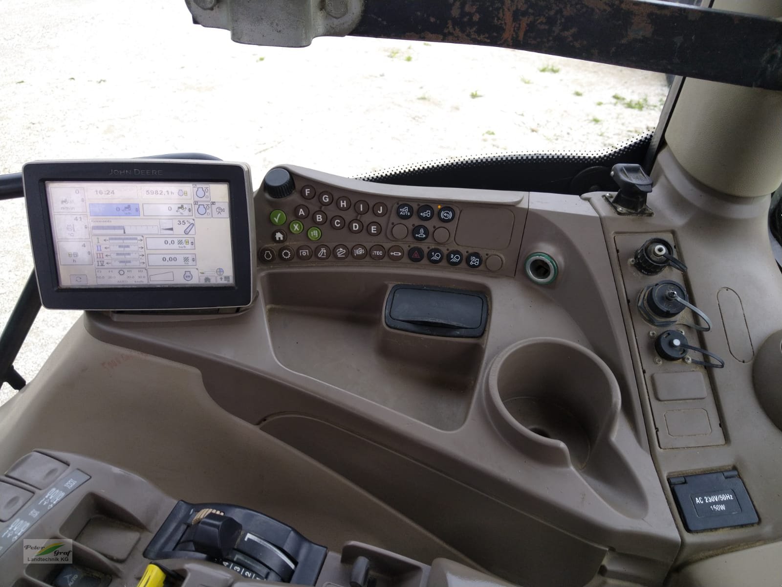 Traktor типа John Deere 6125R, Gebrauchtmaschine в Pegnitz-Bronn (Фотография 13)