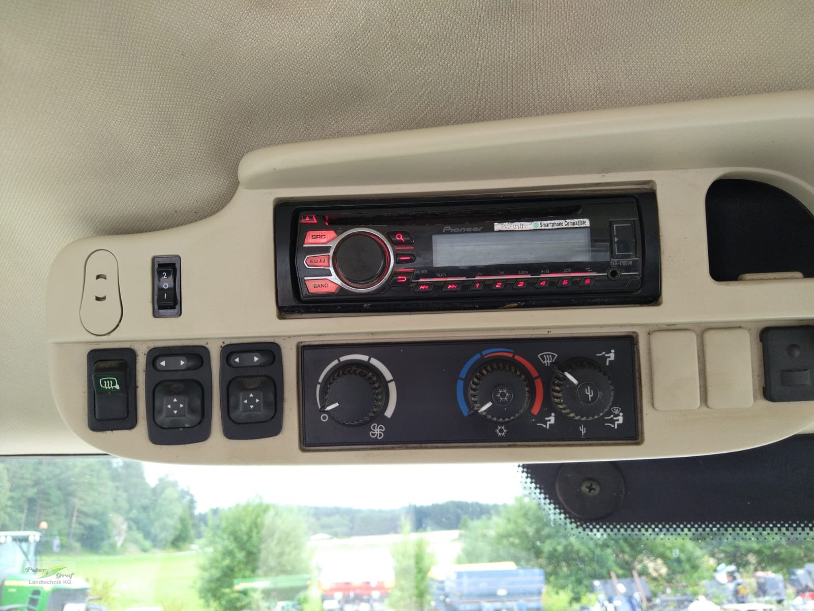 Traktor типа John Deere 6125R, Gebrauchtmaschine в Pegnitz-Bronn (Фотография 14)