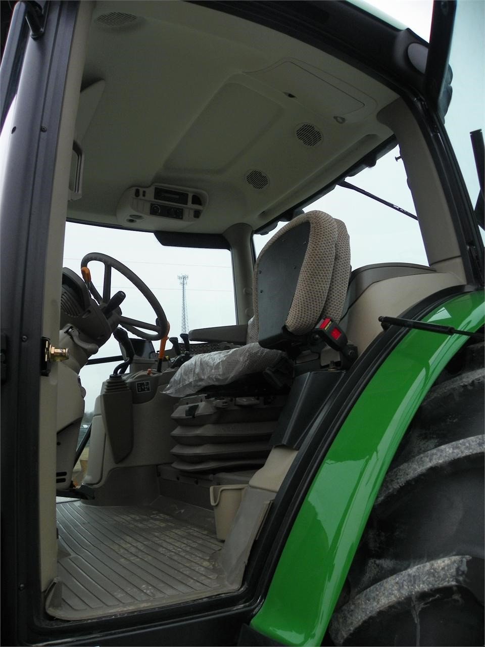 Traktor of the type John Deere 6125R, Gebrauchtmaschine in Utrecht (Picture 2)