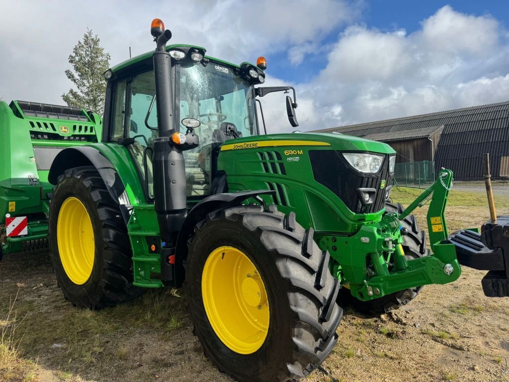 Traktor типа John Deere 6130 M AUTOPOWER, Gebrauchtmaschine в UZERCHE (Фотография 2)