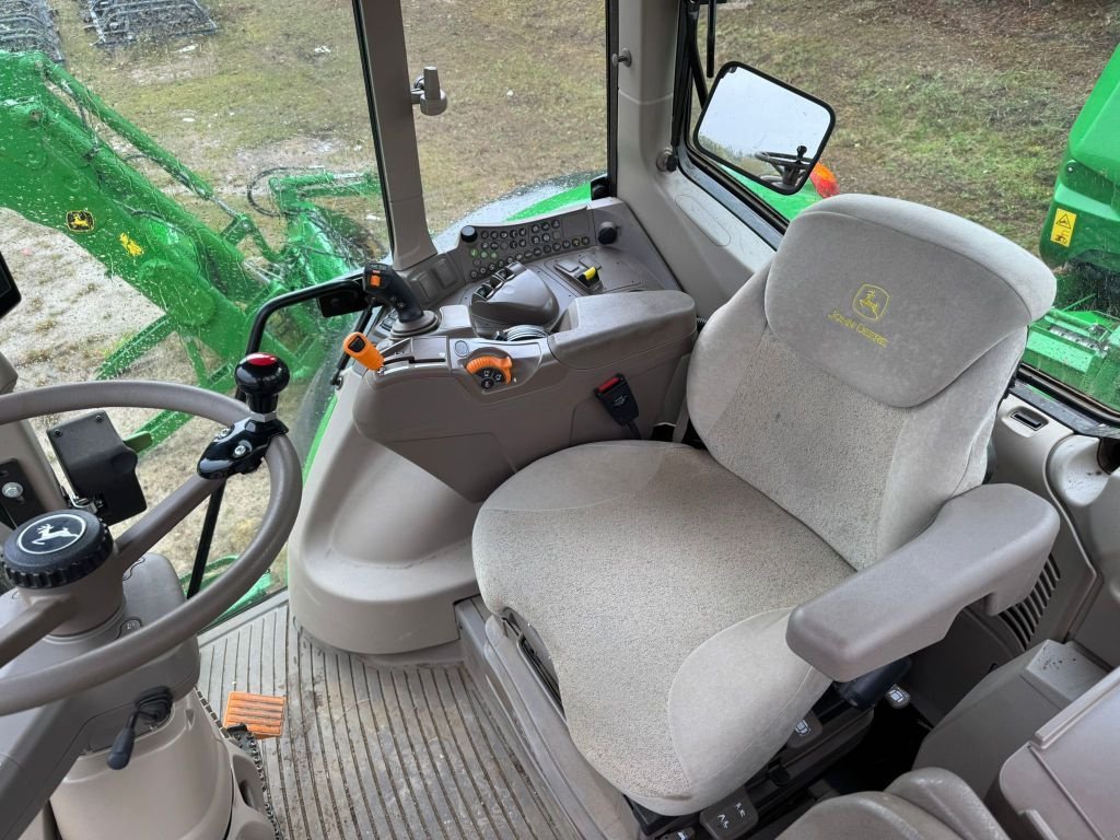 Traktor типа John Deere 6130 M AUTOPOWER, Gebrauchtmaschine в UZERCHE (Фотография 10)