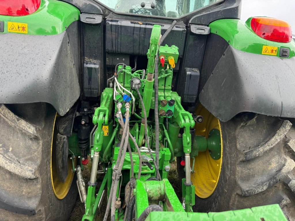 Traktor типа John Deere 6130 M AUTOPOWER, Gebrauchtmaschine в UZERCHE (Фотография 5)
