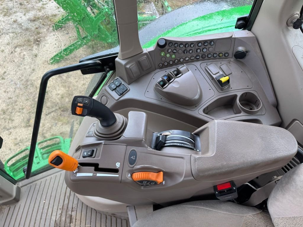 Traktor типа John Deere 6130 M AUTOPOWER, Gebrauchtmaschine в UZERCHE (Фотография 11)