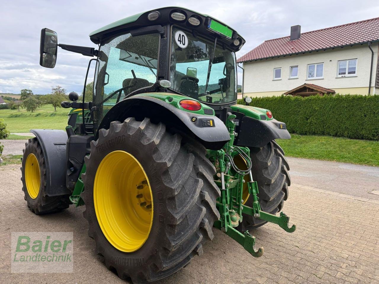 Traktor van het type John Deere 6130 R, Gebrauchtmaschine in OBERNDORF-HOCHMOESSINGEN (Foto 3)