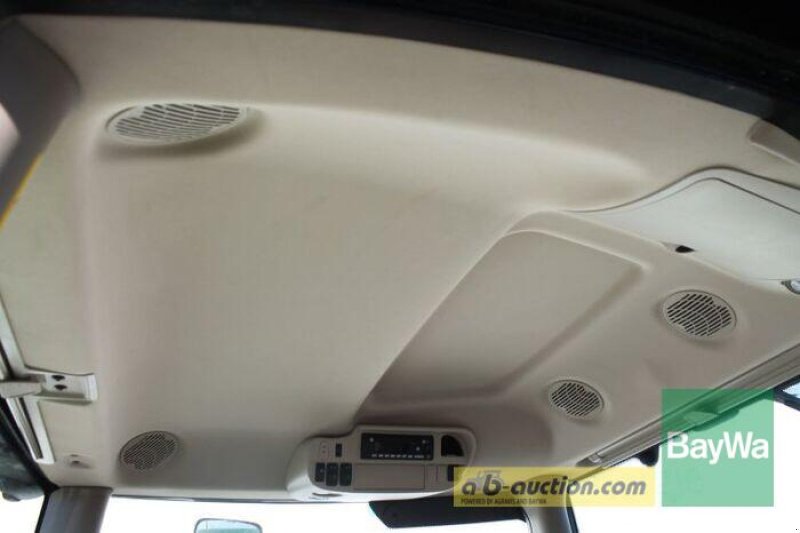 Traktor des Typs John Deere 6130 R, Gebrauchtmaschine in Straubing (Bild 11)