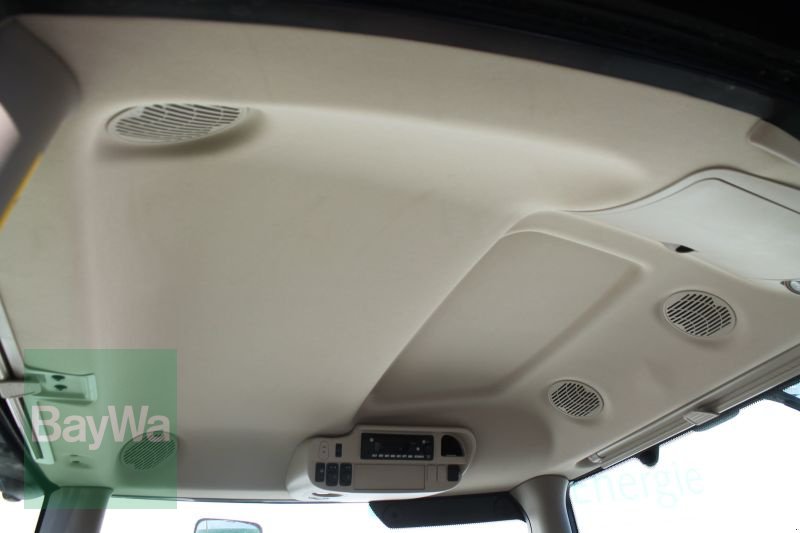 Traktor van het type John Deere 6130 R, Gebrauchtmaschine in Straubing (Foto 11)