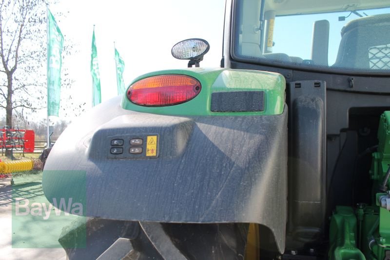 Traktor van het type John Deere 6130 R, Gebrauchtmaschine in Straubing (Foto 8)