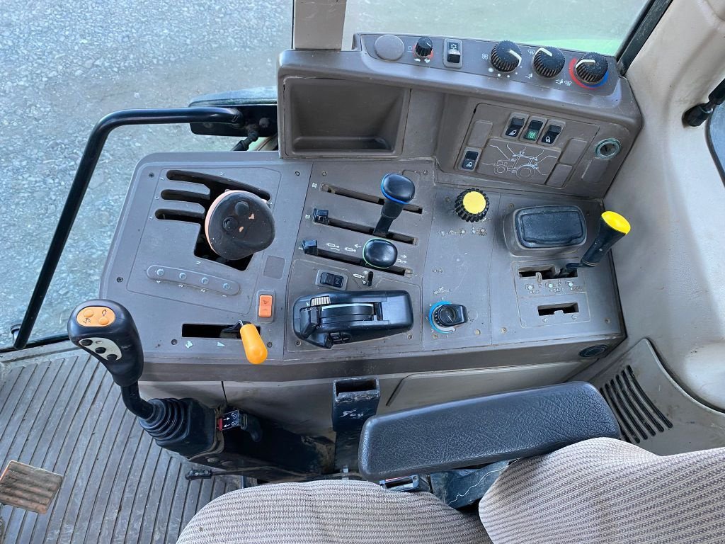 Traktor типа John Deere 6130   VENTE DIRECTE CLIENT CONTACTER LE 06.71.73, Gebrauchtmaschine в YTRAC (Фотография 9)