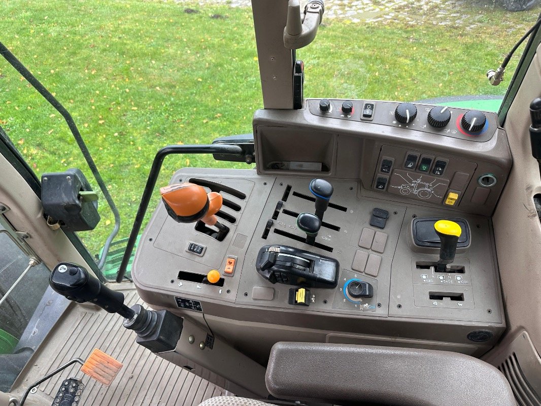 Traktor типа John Deere 6130M AQuad, Gebrauchtmaschine в Liebenwalde (Фотография 9)