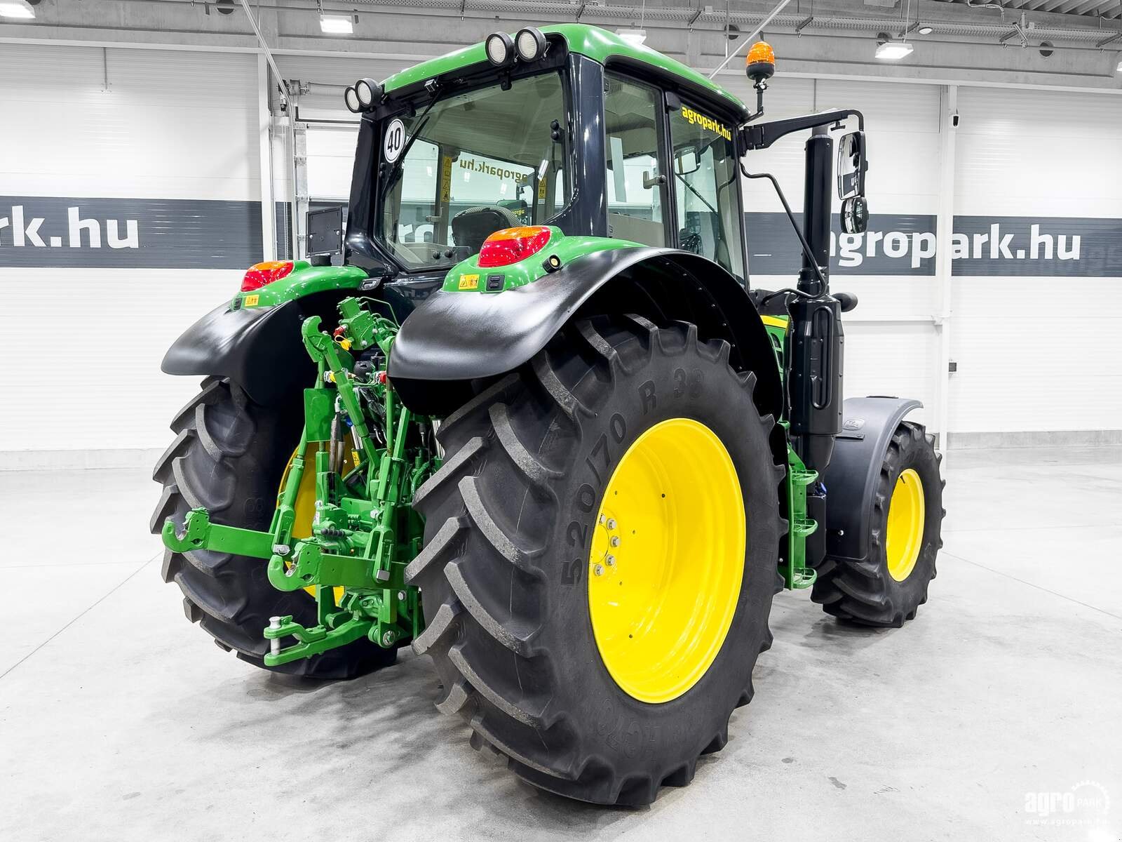 Traktor типа John Deere 6130M, Gebrauchtmaschine в Csengele (Фотография 3)