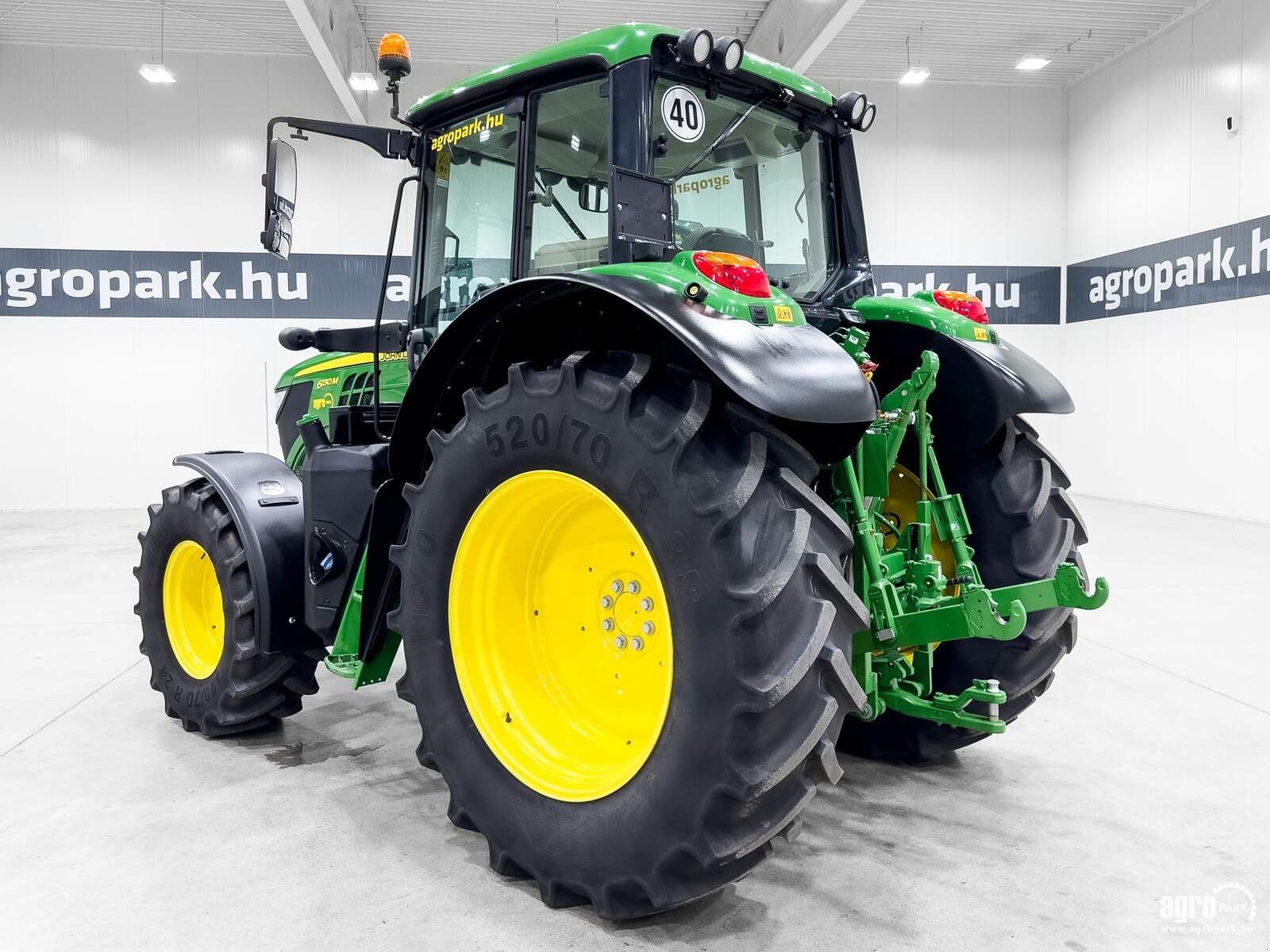 Traktor типа John Deere 6130M, Gebrauchtmaschine в Csengele (Фотография 4)