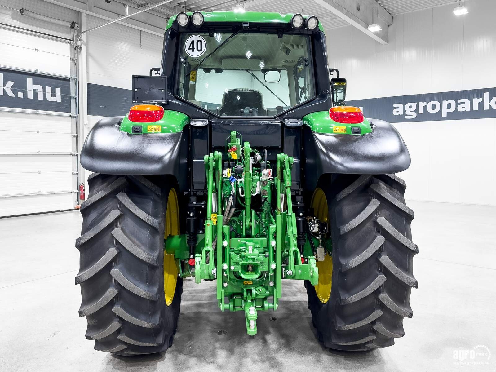 Traktor типа John Deere 6130M, Gebrauchtmaschine в Csengele (Фотография 5)