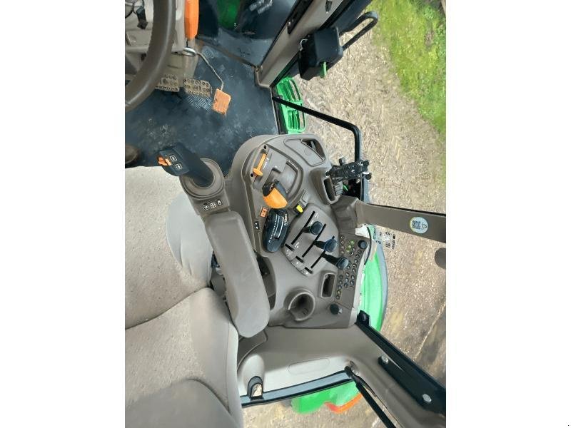 Traktor типа John Deere 6130M, Gebrauchtmaschine в SAINT-GERMAIN DU PUY (Фотография 9)