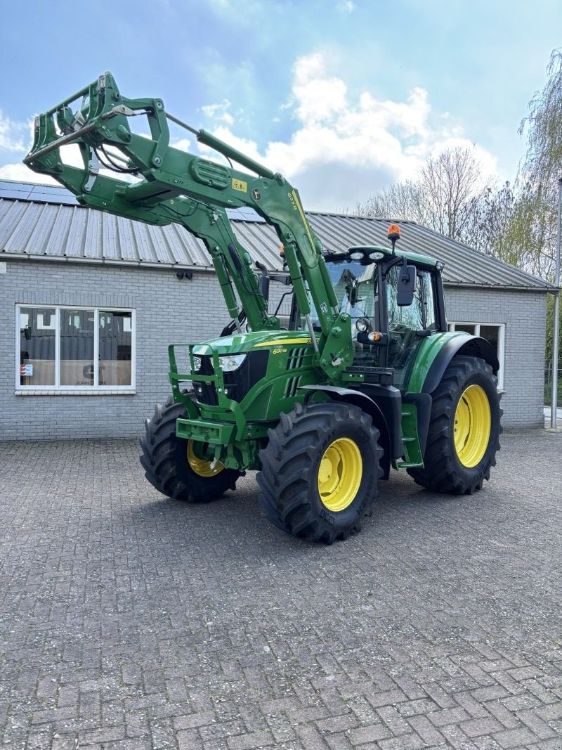 Traktor типа John Deere 6130M, Gebrauchtmaschine в Staphorst (Фотография 1)