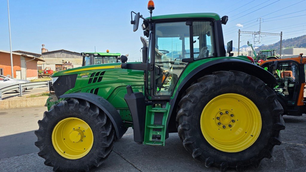 Traktor типа John Deere 6130M, Gebrauchtmaschine в Altendorf (Фотография 3)