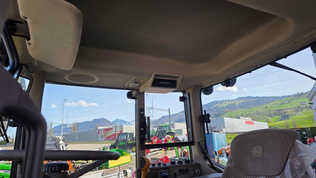 Traktor типа John Deere 6130M, Gebrauchtmaschine в Altendorf (Фотография 8)