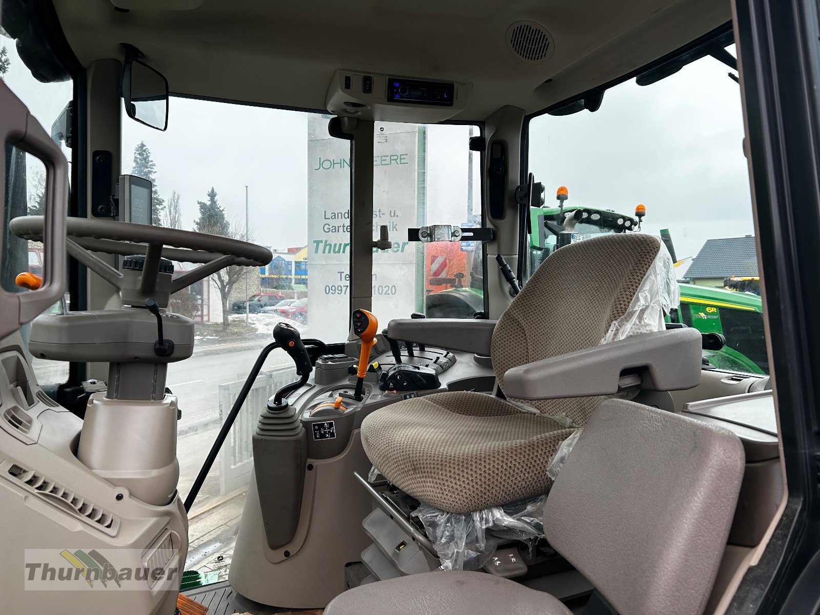 Traktor от тип John Deere 6130M, Gebrauchtmaschine в Cham (Снимка 11)