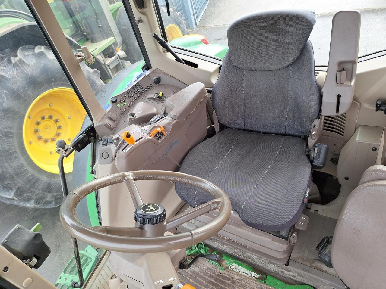 Traktor des Typs John Deere 6130M, Gebrauchtmaschine in Zweibrücken (Bild 13)