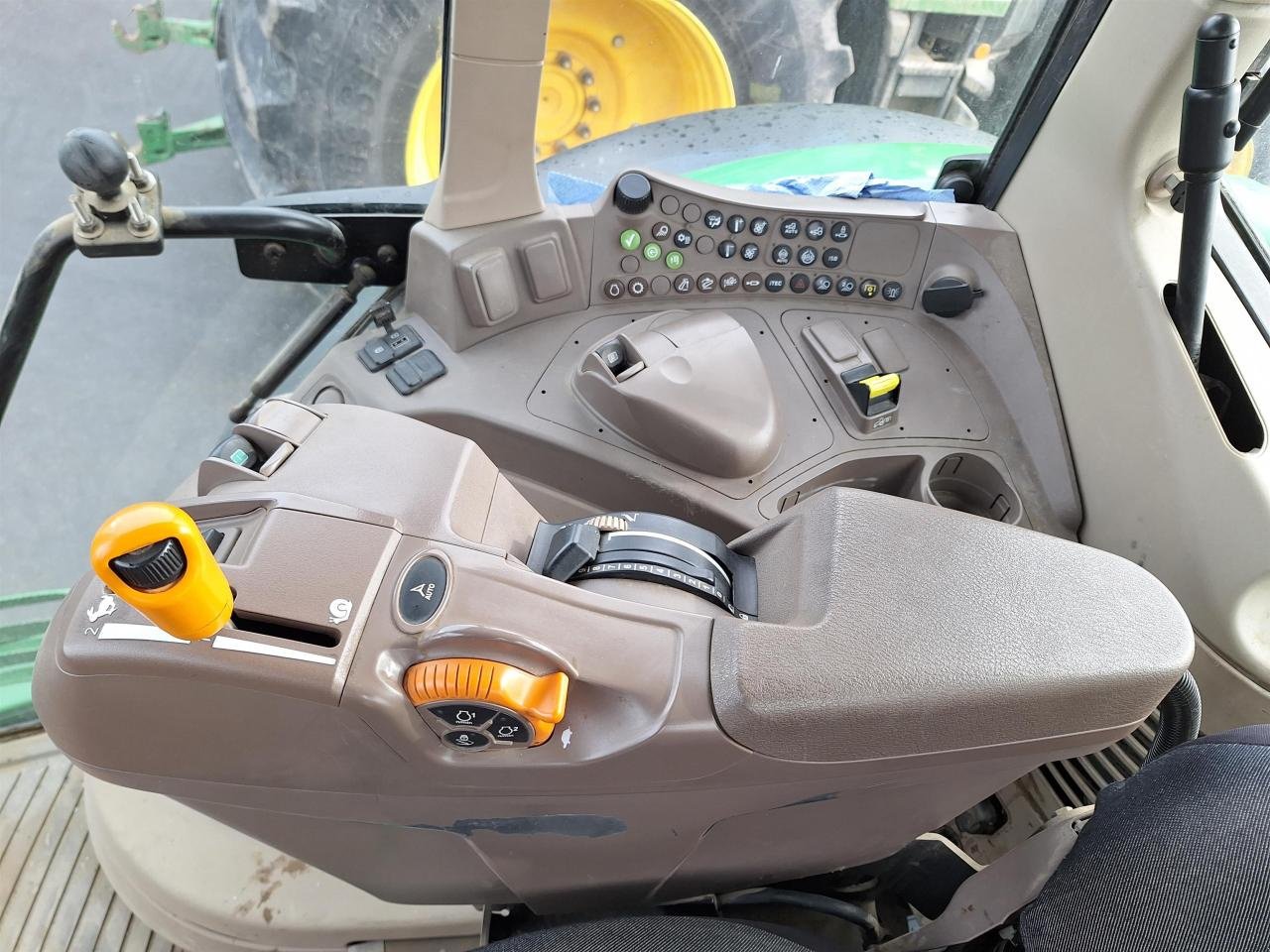 Traktor des Typs John Deere 6130M, Gebrauchtmaschine in Zweibrücken (Bild 14)