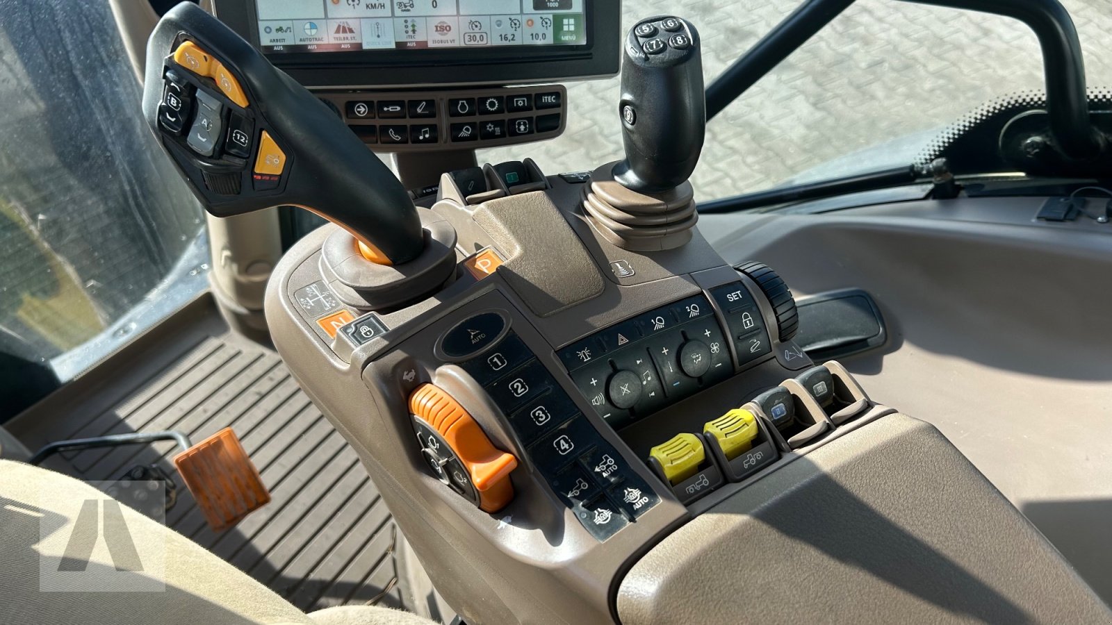 Traktor del tipo John Deere 6130R 6130 R, Gebrauchtmaschine en Regensburg (Imagen 25)