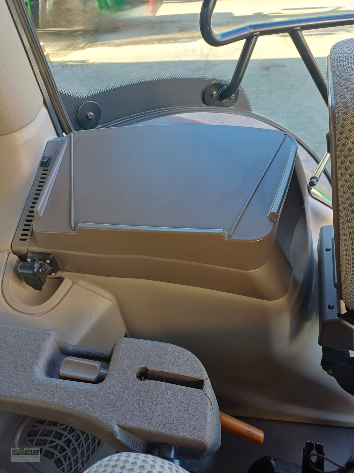 Traktor del tipo John Deere 6130R AutoPowr 3750h, Gebrauchtmaschine In Pollenfeld (Immagine 12)