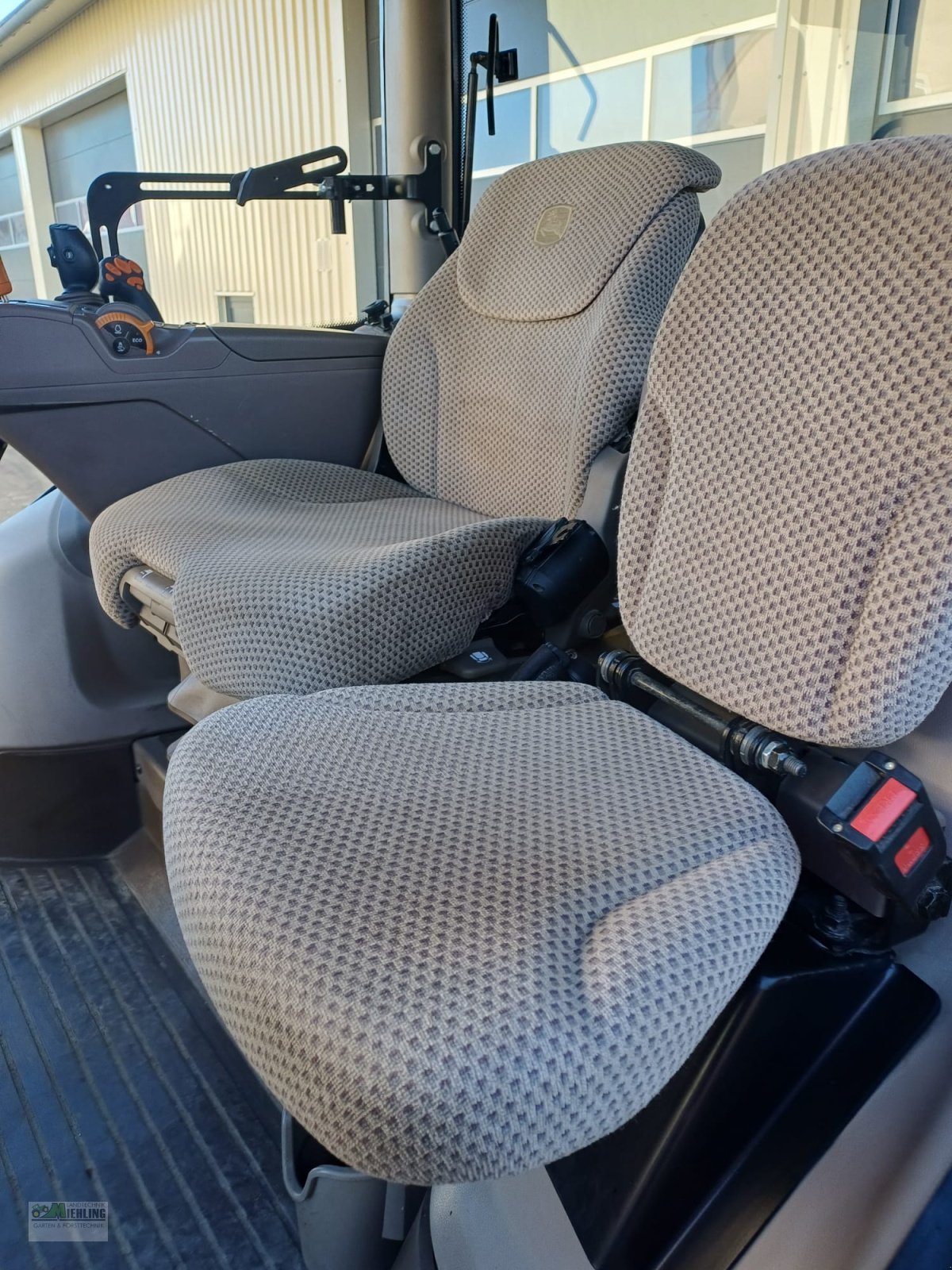 Traktor del tipo John Deere 6130R AutoPowr 3750h, Gebrauchtmaschine In Pollenfeld (Immagine 18)