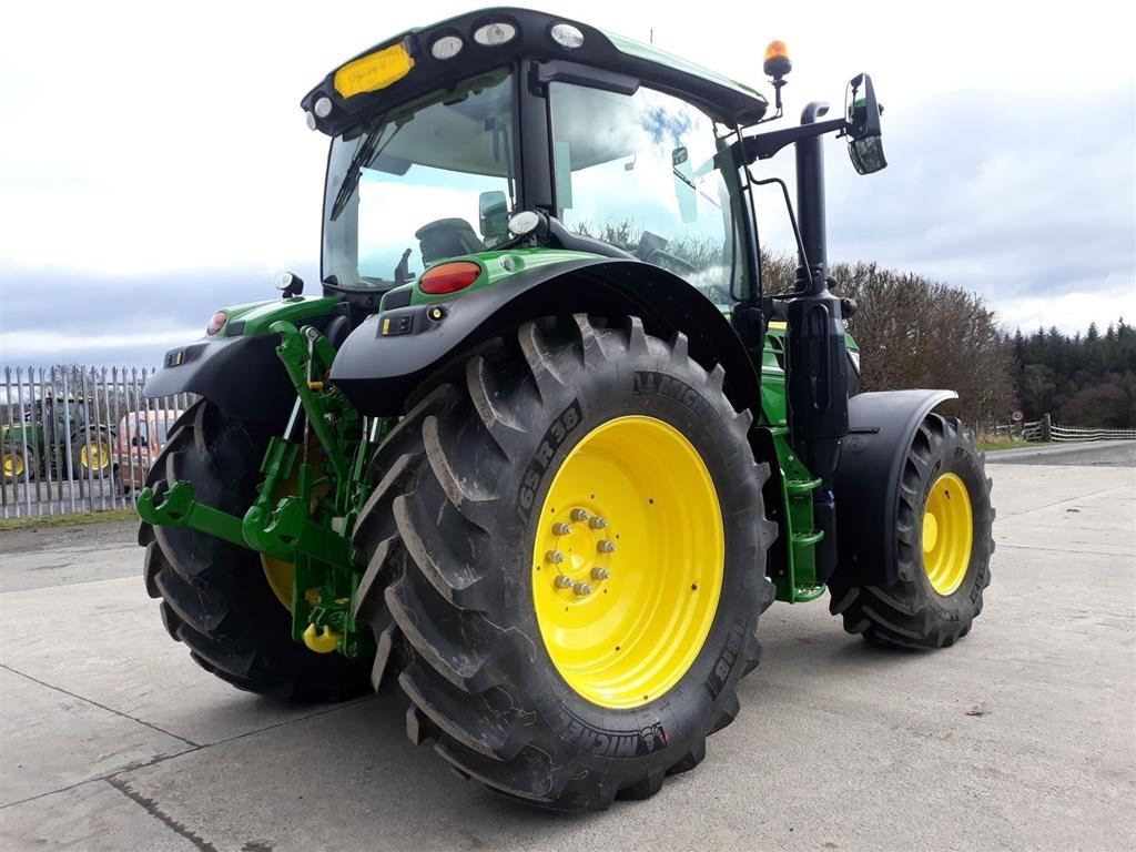 Traktor des Typs John Deere 6130R Autoquad,  Autotrack aktiveret, Gebrauchtmaschine in Toftlund (Bild 4)