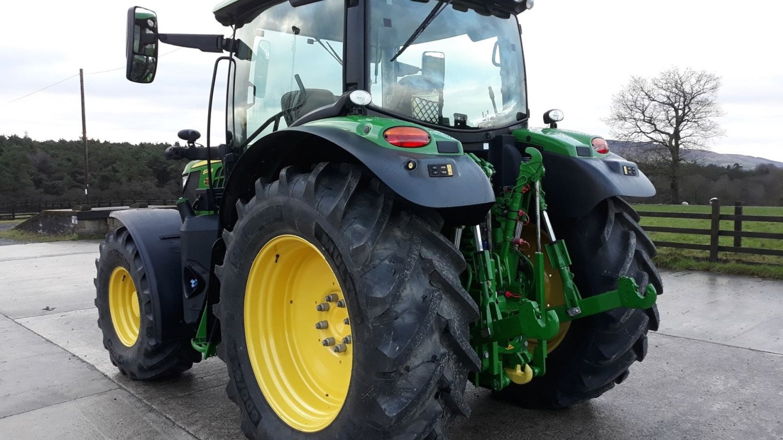 Traktor del tipo John Deere 6130R m/frontlift Autotrack aktiveret, Gebrauchtmaschine en Toftlund (Imagen 3)
