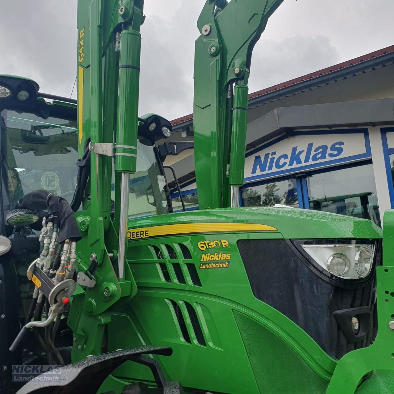 Traktor типа John Deere 6130R Premium auch mit Frontlader, Gebrauchtmaschine в Schirradorf (Фотография 8)
