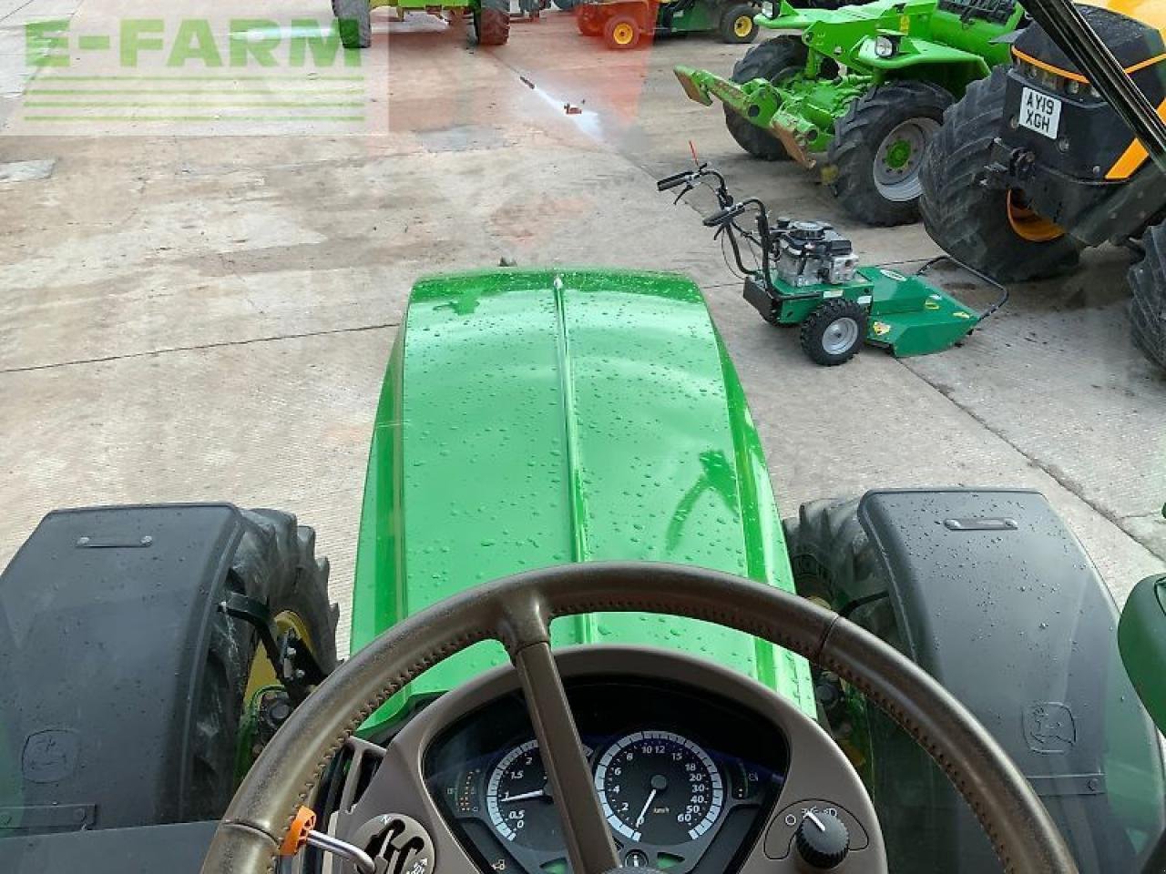 Traktor типа John Deere 6130r premium edition tractor (st25360), Gebrauchtmaschine в SHAFTESBURY (Фотография 23)