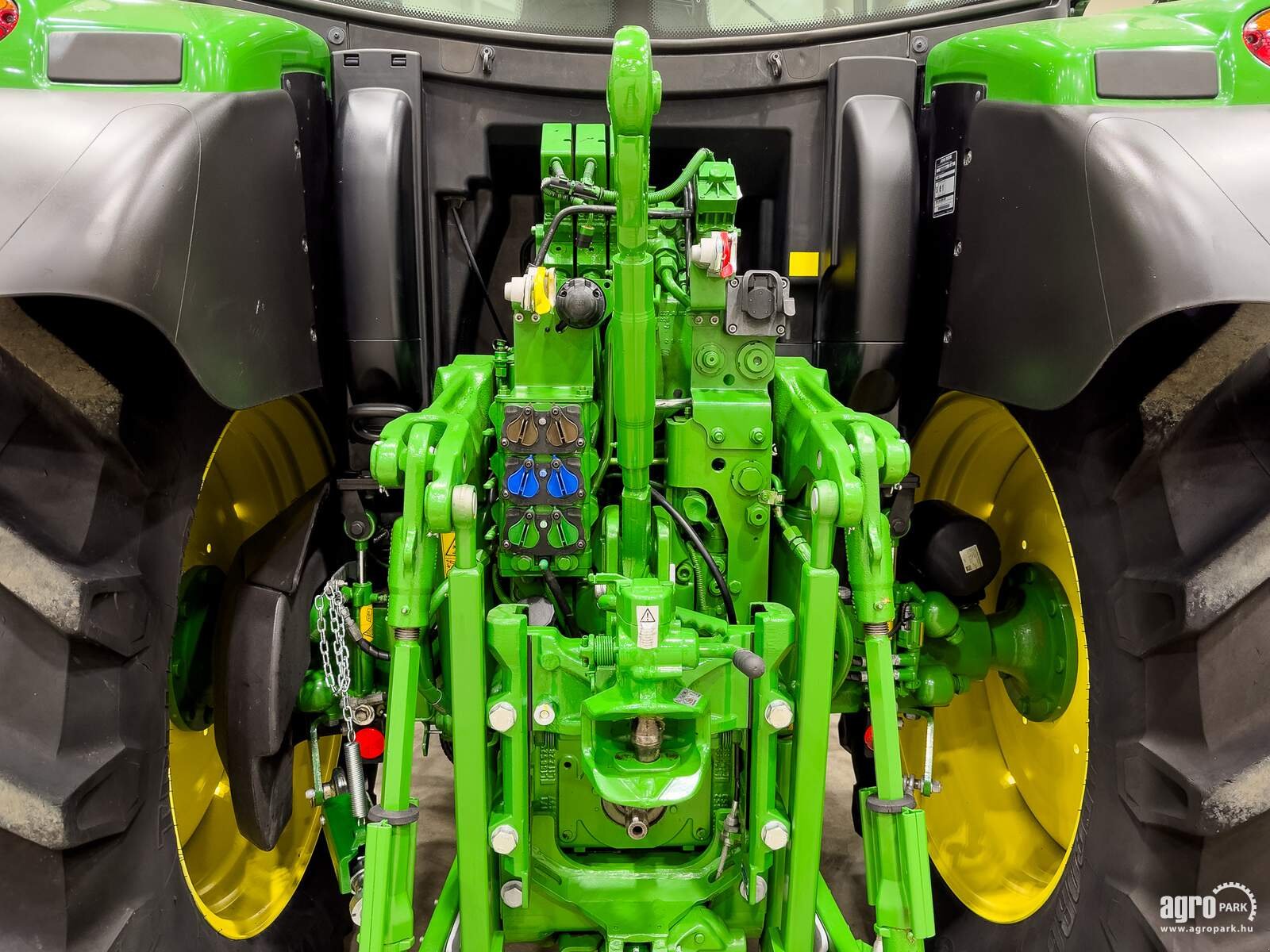 Traktor of the type John Deere 6130R, Gebrauchtmaschine in Csengele (Picture 7)