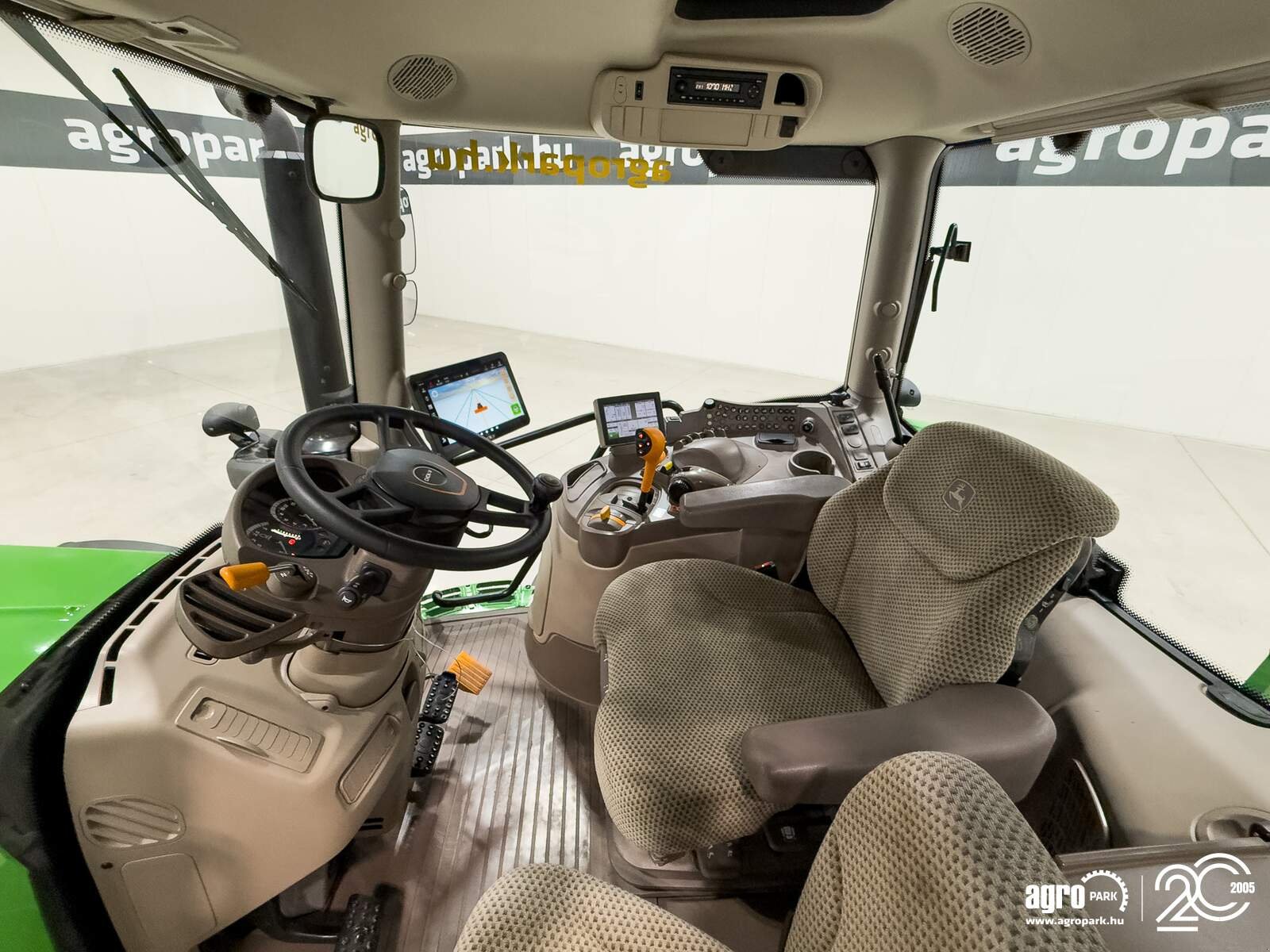 Traktor a típus John Deere 6130R, Gebrauchtmaschine ekkor: Csengele (Kép 8)