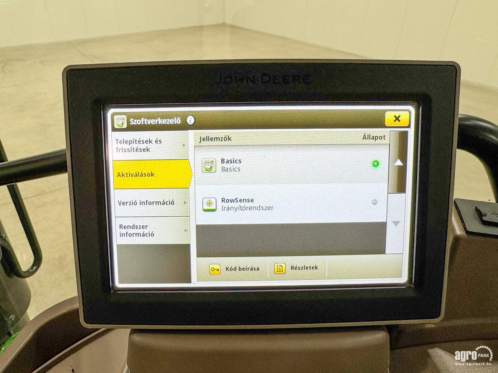 Traktor типа John Deere 6130R, Gebrauchtmaschine в Csengele (Фотография 19)