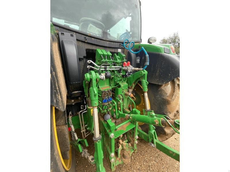 Traktor typu John Deere 6130R, Gebrauchtmaschine v SAINT-GERMAIN DU PUY (Obrázek 3)