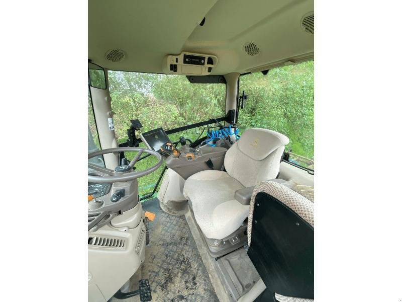 Traktor typu John Deere 6130R, Gebrauchtmaschine v SAINT-GERMAIN DU PUY (Obrázek 6)